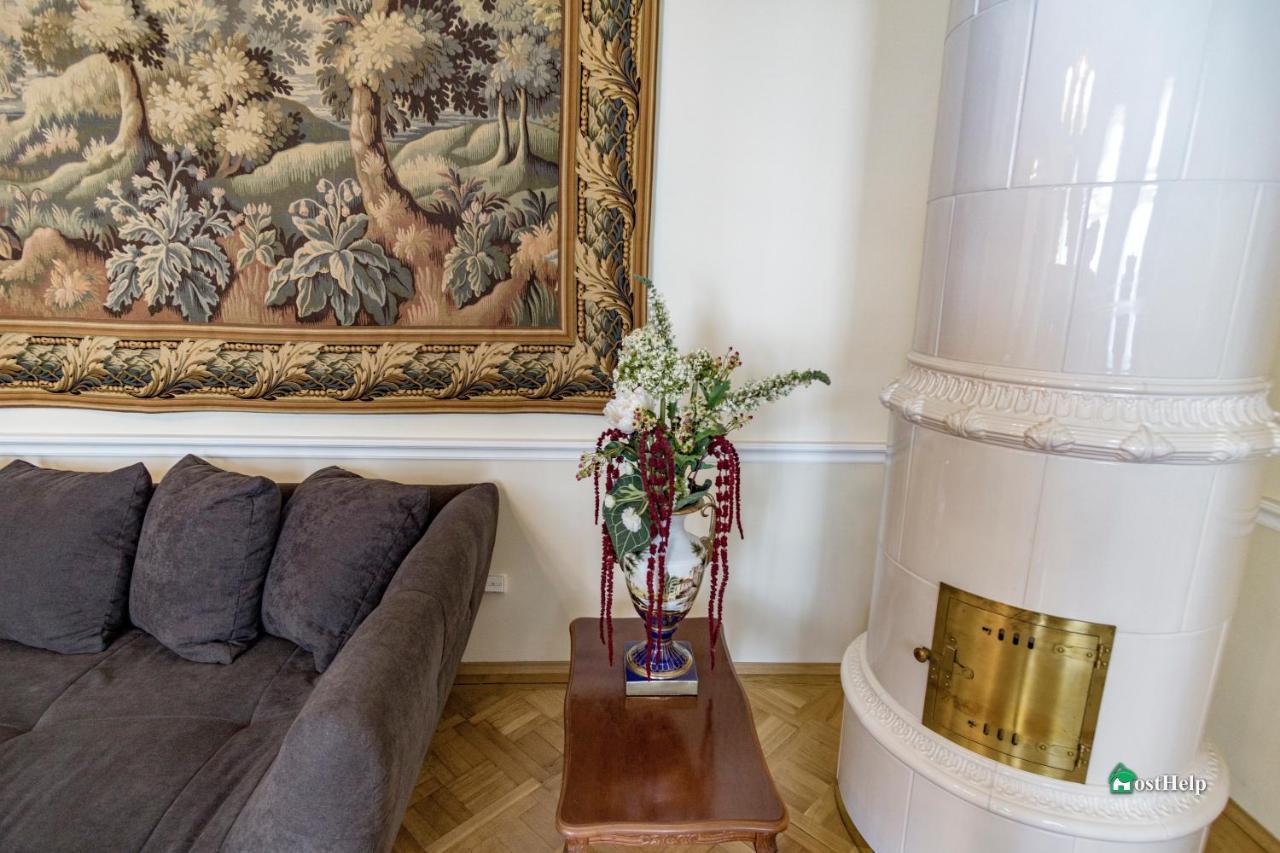 Villa With Hot-Tub, Terrace And Garden, Wenceslass Square Praga Exterior foto