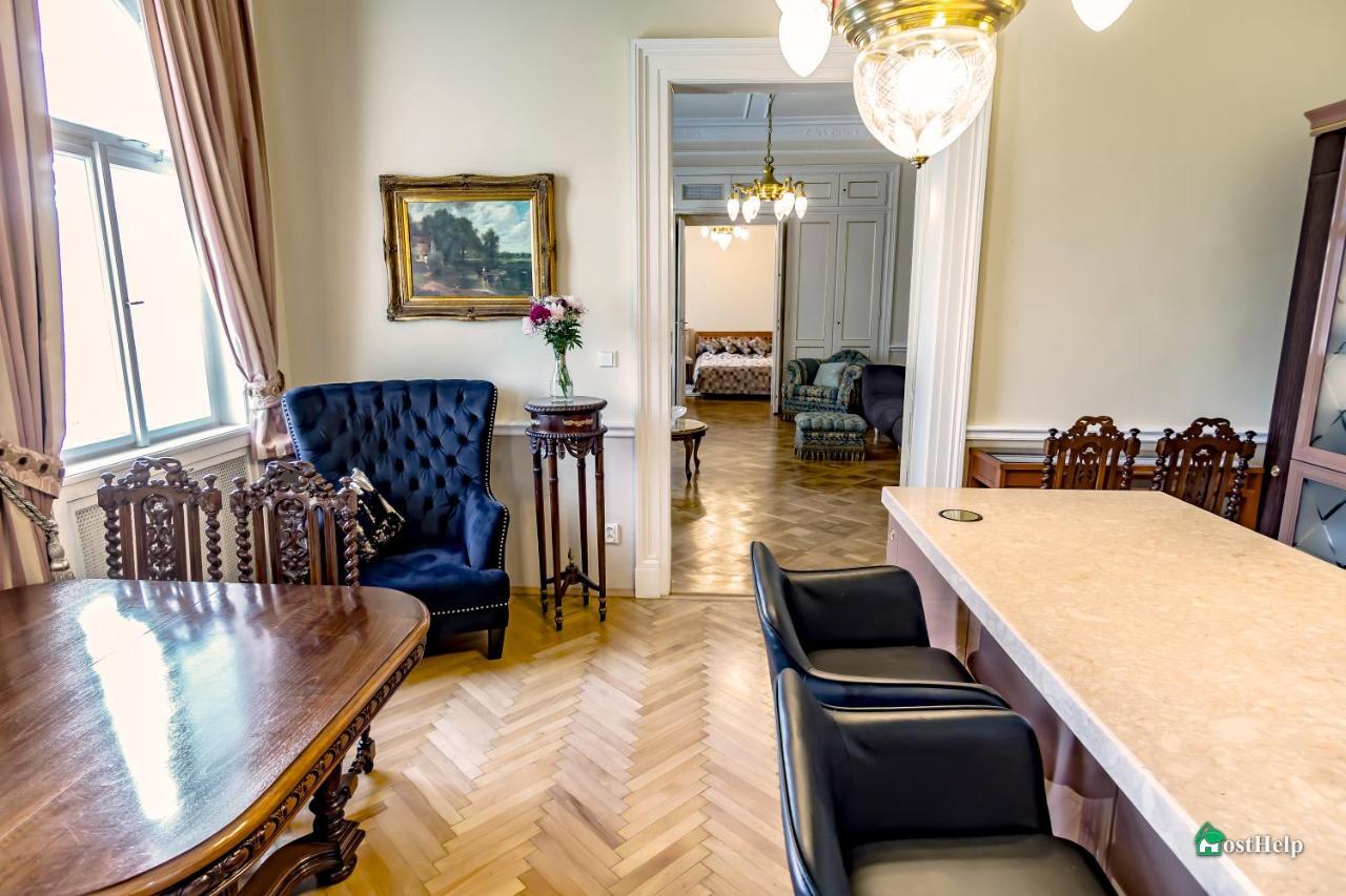 Villa With Hot-Tub, Terrace And Garden, Wenceslass Square Praga Exterior foto
