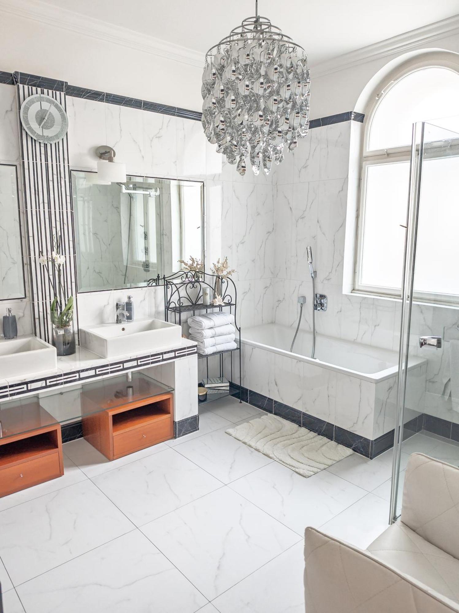 Villa With Hot-Tub, Terrace And Garden, Wenceslass Square Praga Exterior foto